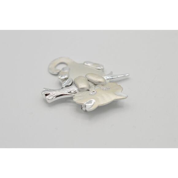 AJC Vintage Cat Pin Brooch Brushed Silver Cute Hanging Tree Branch Signed Bin8 - Picture 6 of 10